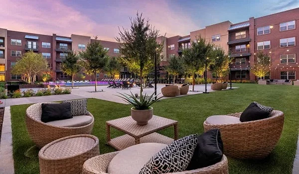 Prestige Park Ridge Dining Area